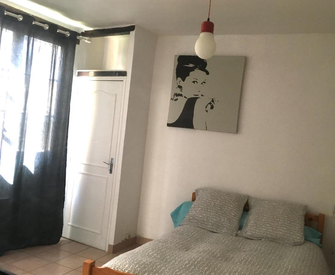 Appartement Chez Tibo Provins Exterior foto