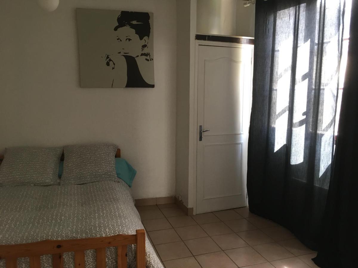 Appartement Chez Tibo Provins Exterior foto