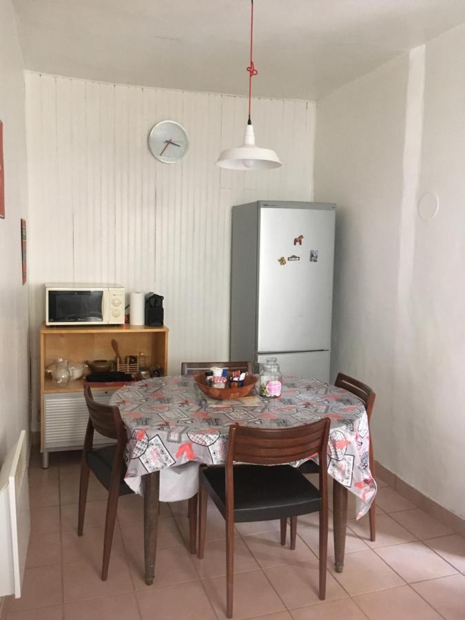 Appartement Chez Tibo Provins Exterior foto